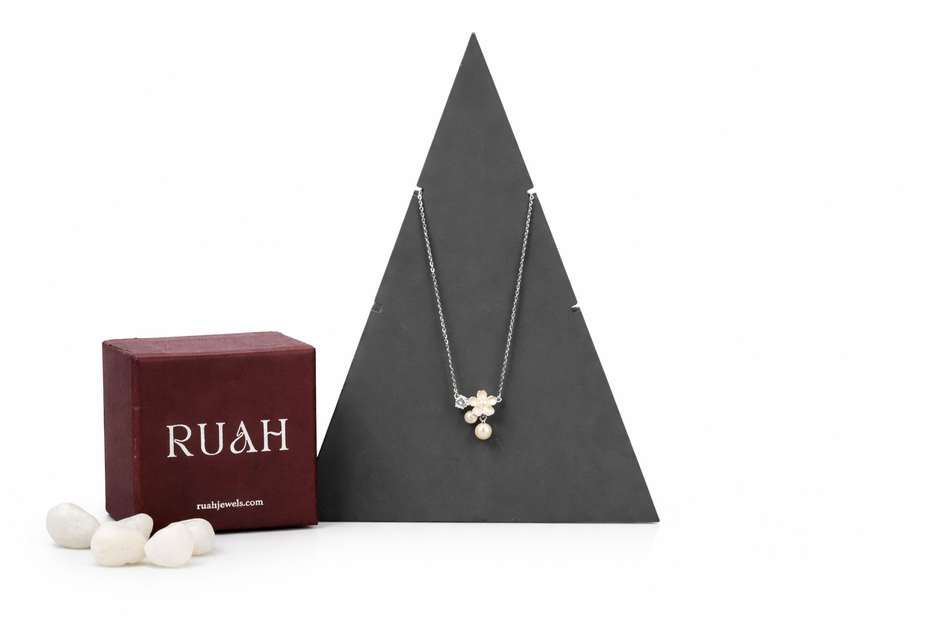 Glory Pearl And Flower Neck Chain | Sterling Silver