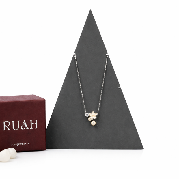Glory Pearl And Flower Neck Chain | Sterling Silver