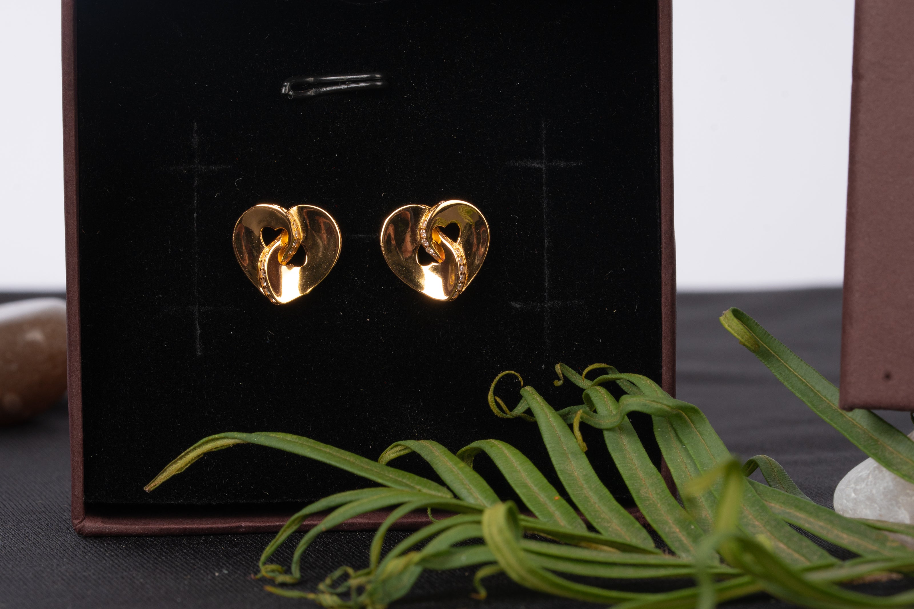 Molten Twisted Hearts Glowline Edge Earrings | Sterling Silver
