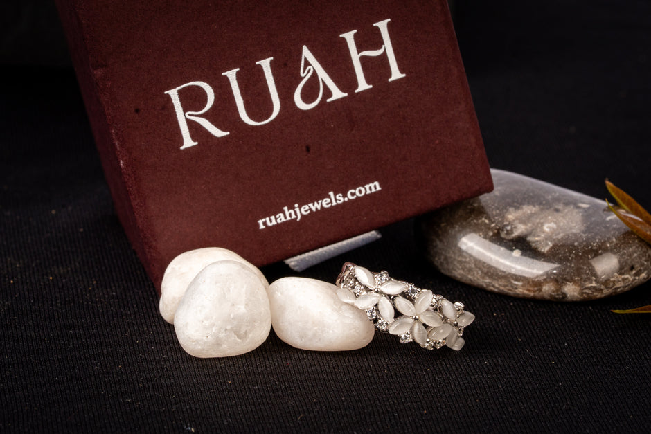 Echo of Her Ring | Sterling Silver